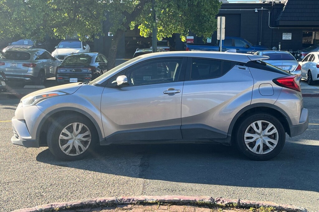 Used 2019 Toyota C-HR LE FWD SUV