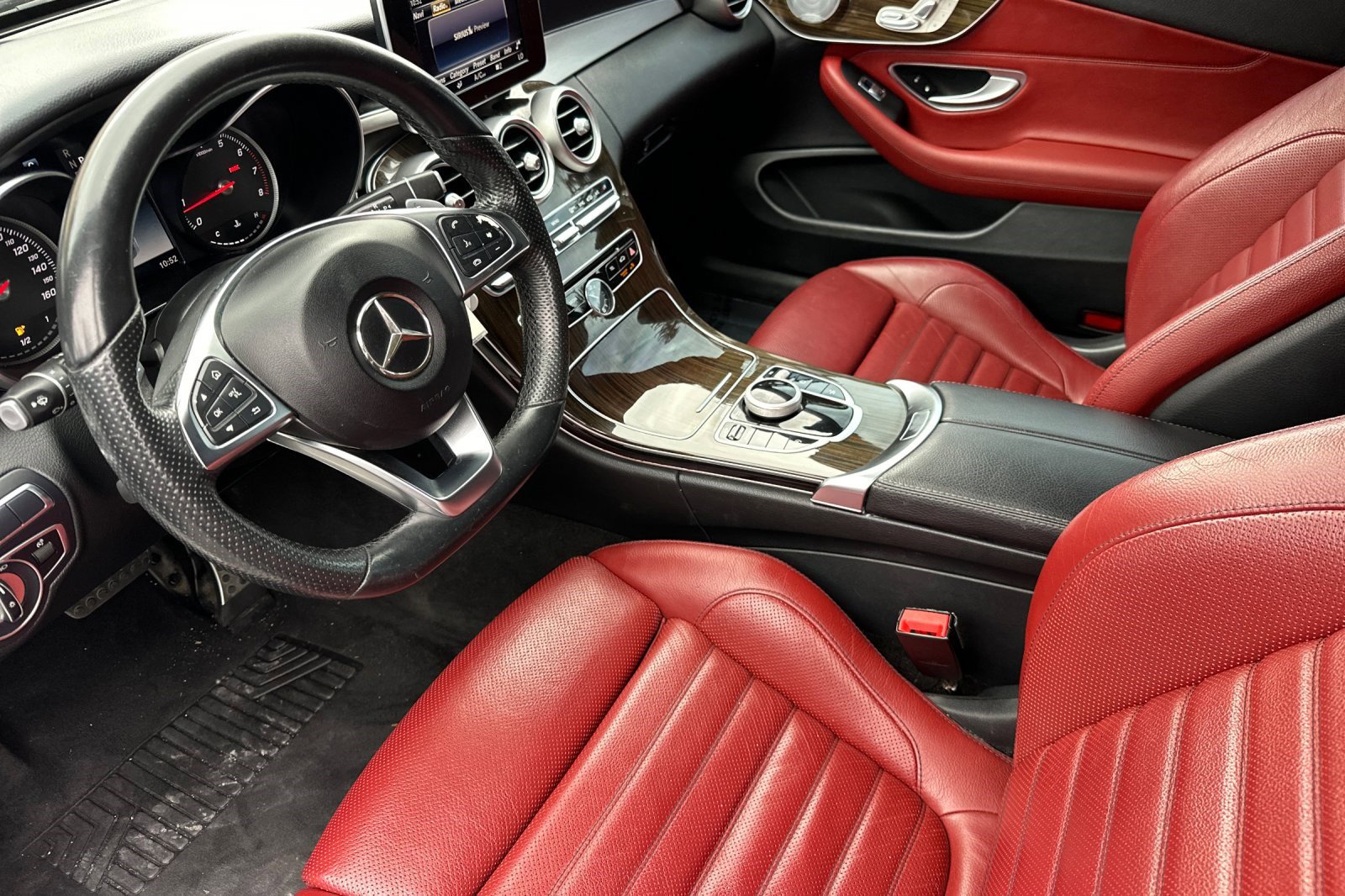 2018 Mercedes Benz C 300 Coupe photo 4