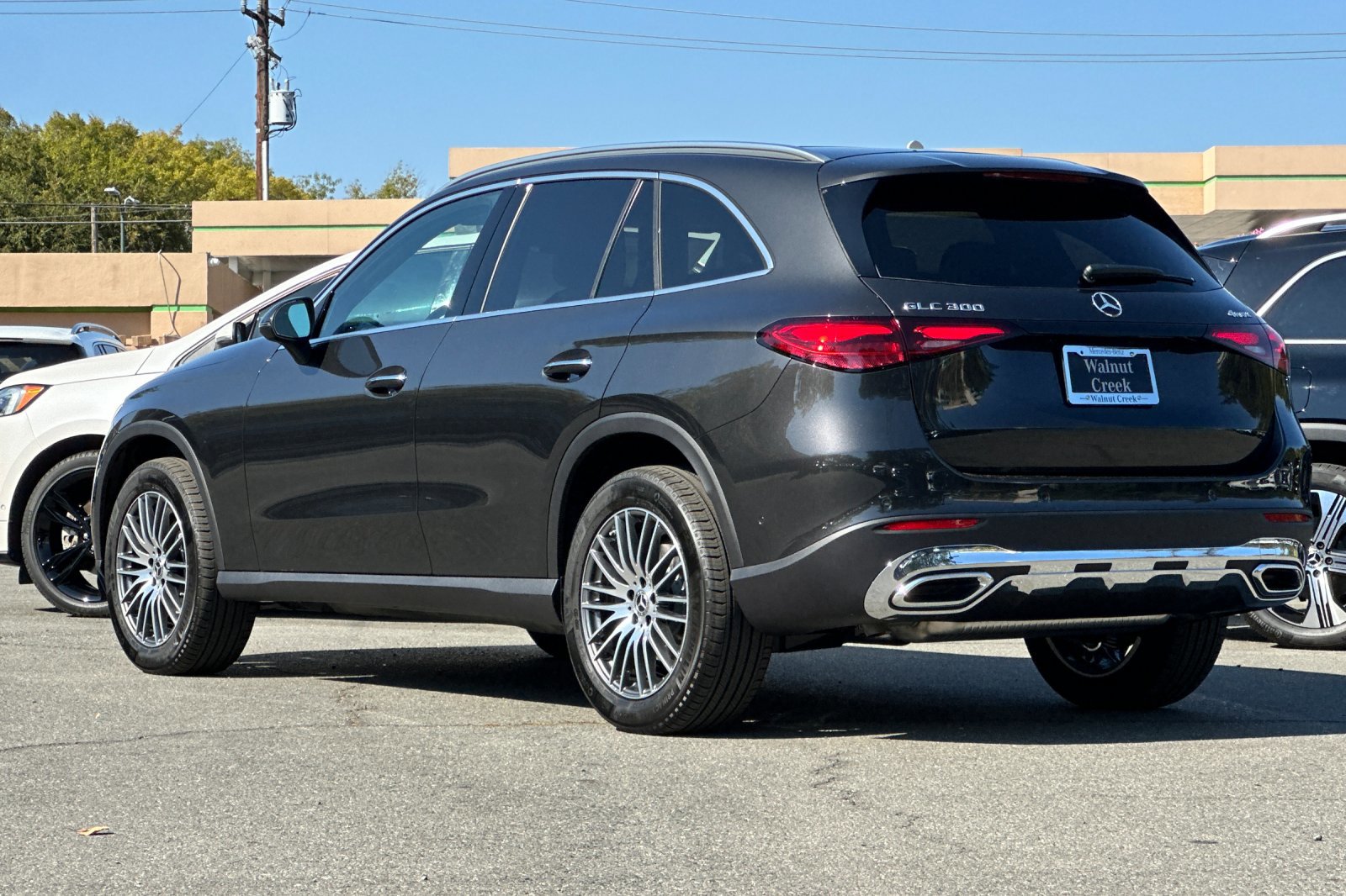 2026 Mercedes Benz GLC 300 4MATIC photo 2