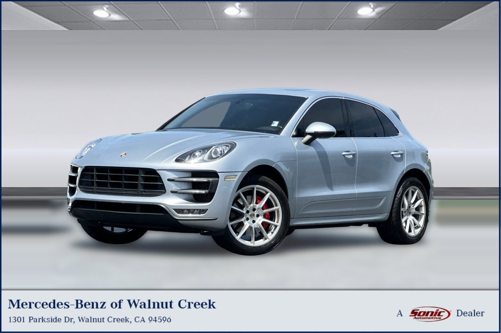 2015 Porsche Macan Turbo's photo