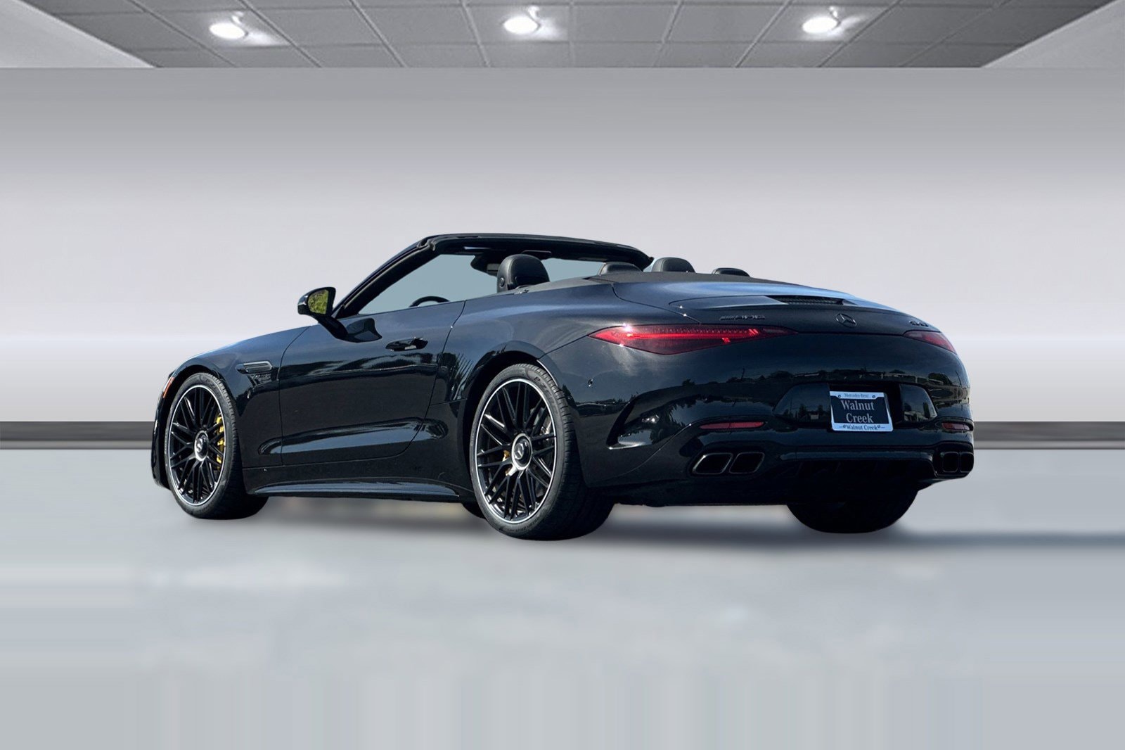 2023 Mercedes-Benz SL AMG  63 Roadster photo 2