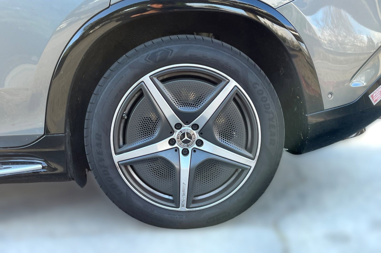 2023 Mercedes-Benz EQS 580 4MATIC SUV photo 5