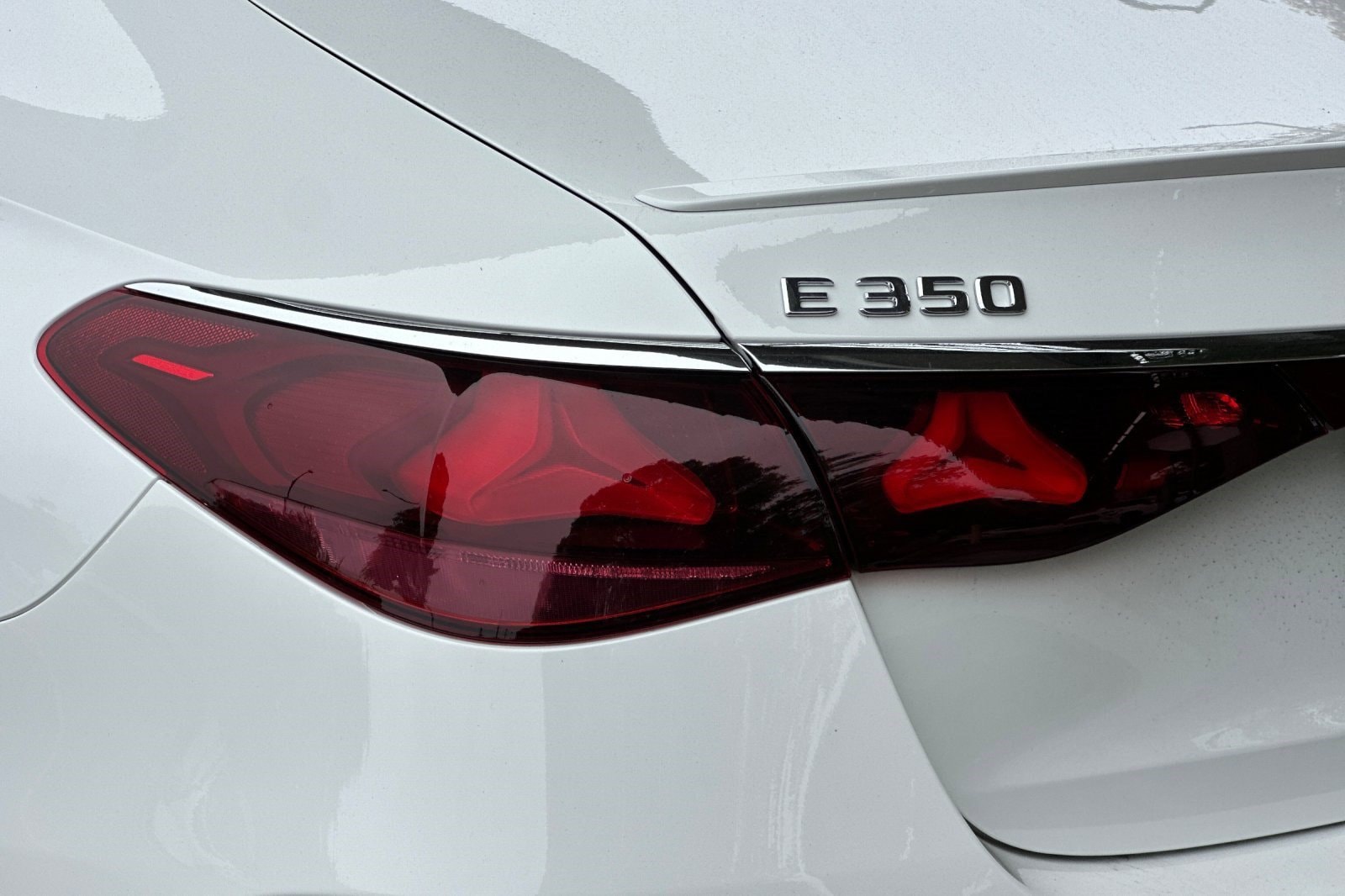 2026 Mercedes-Benz E-Class E350 - Photo 13