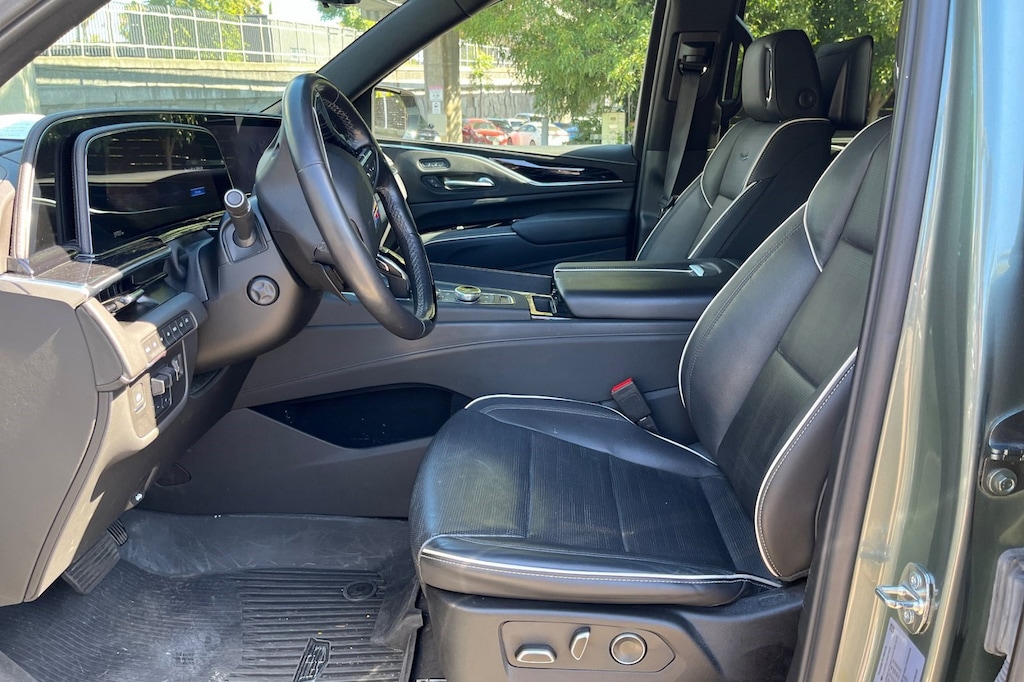 Used 2024 CADILLAC Escalade 4WD 4dr Sport SUV