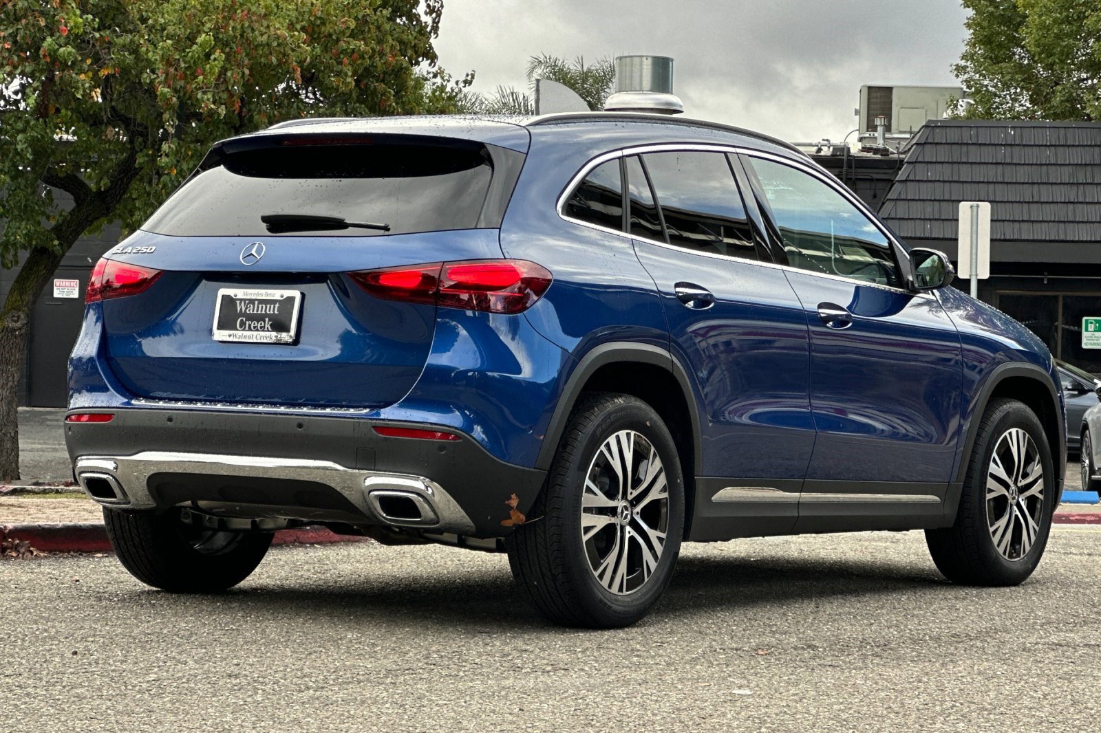 2025 Mercedes Benz GLA 250 photo 2