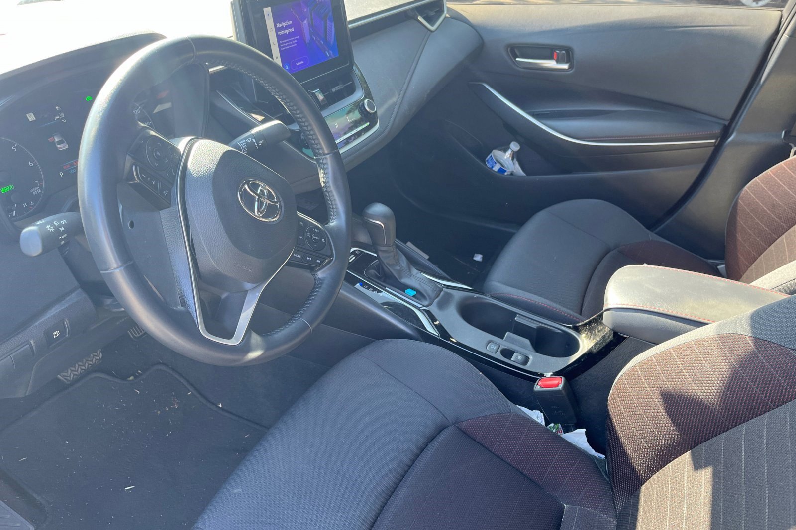 2024 Toyota Corolla Hybrid SE FWD photo 3