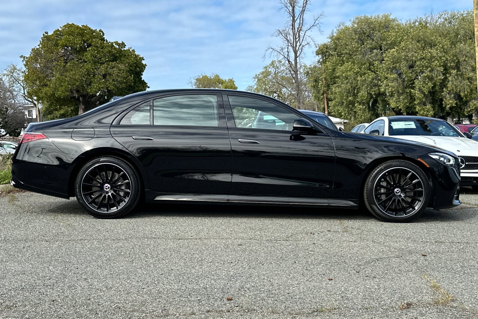 2025 Mercedes Benz S 450 500 4MATIC photo 2