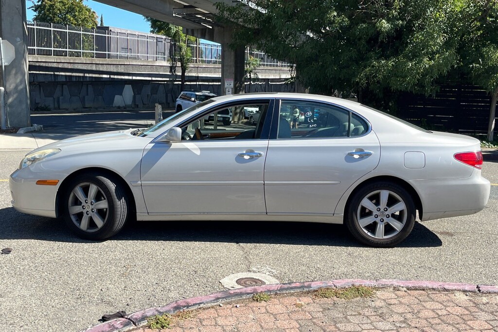 Used 2005 Lexus ES 330 4dr Sdn Sedan