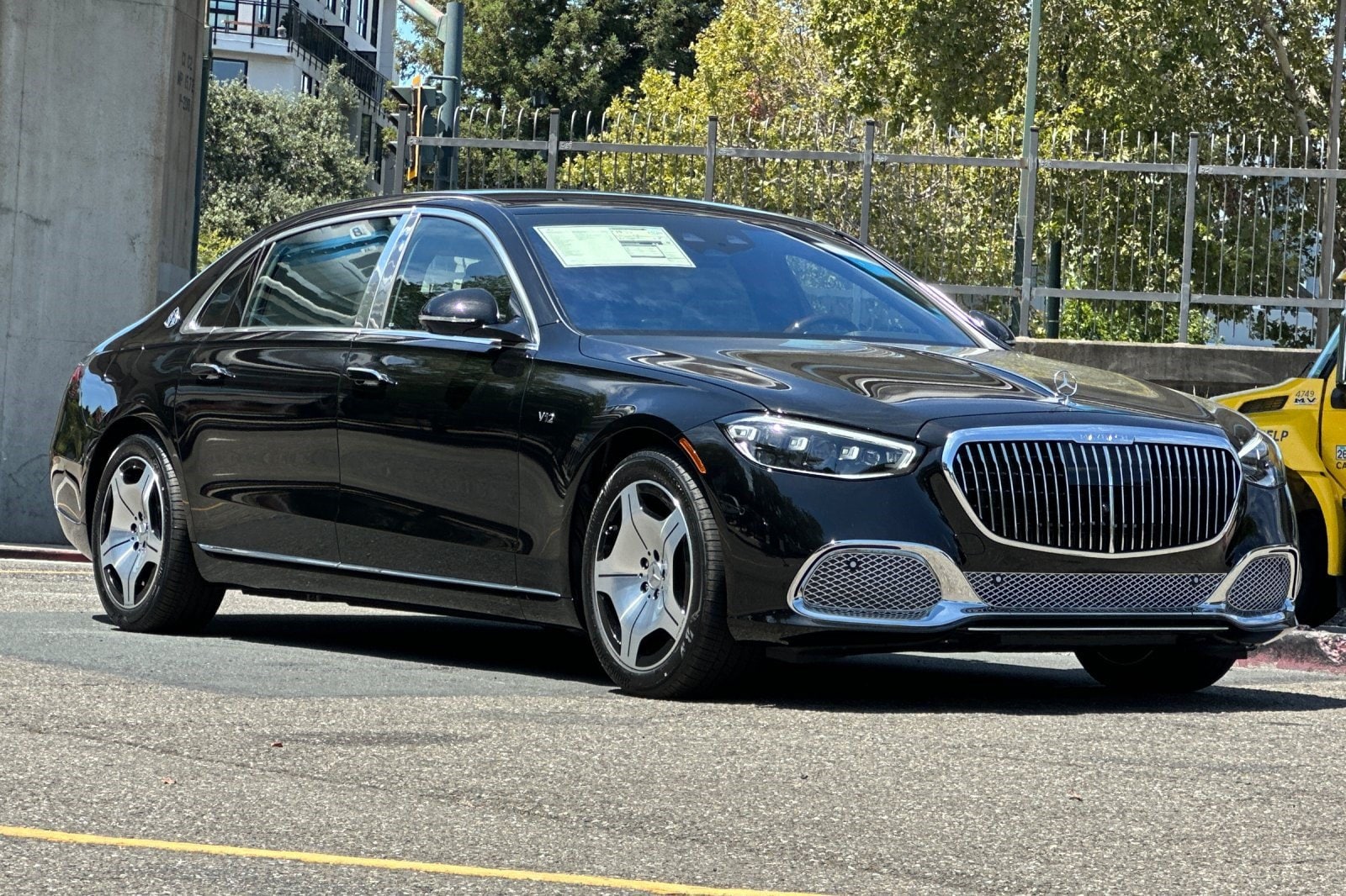 2026 Mercedes-Benz Maybach S 680 4MATIC Sedan