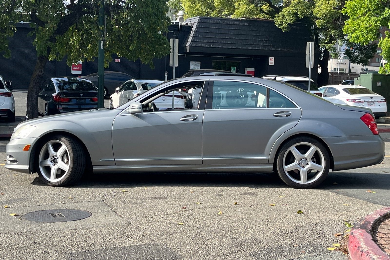 2011 Mercedes-Benz S-Class Coupe photo 2