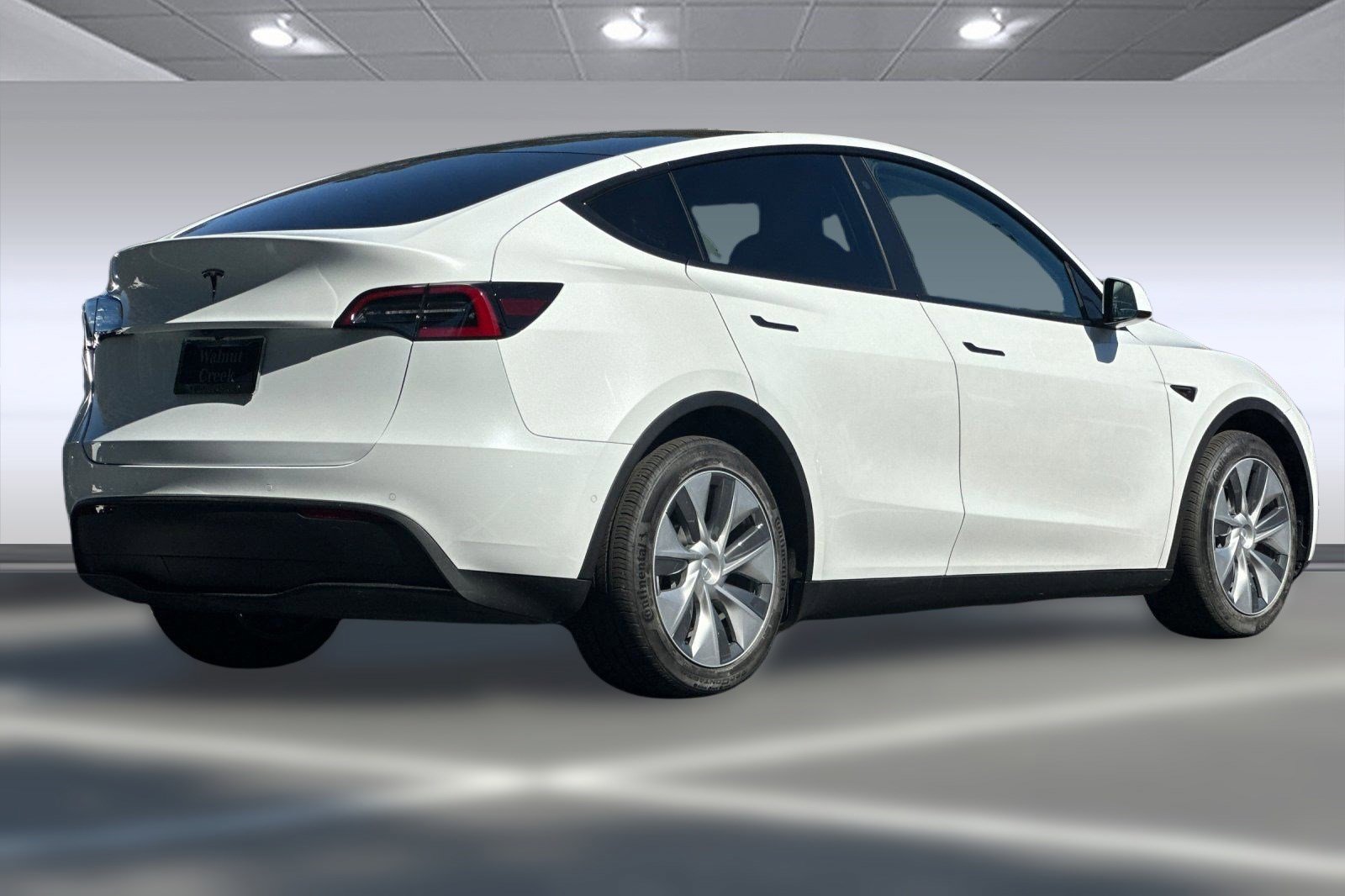2020 Tesla Model Y Long Range photo 3