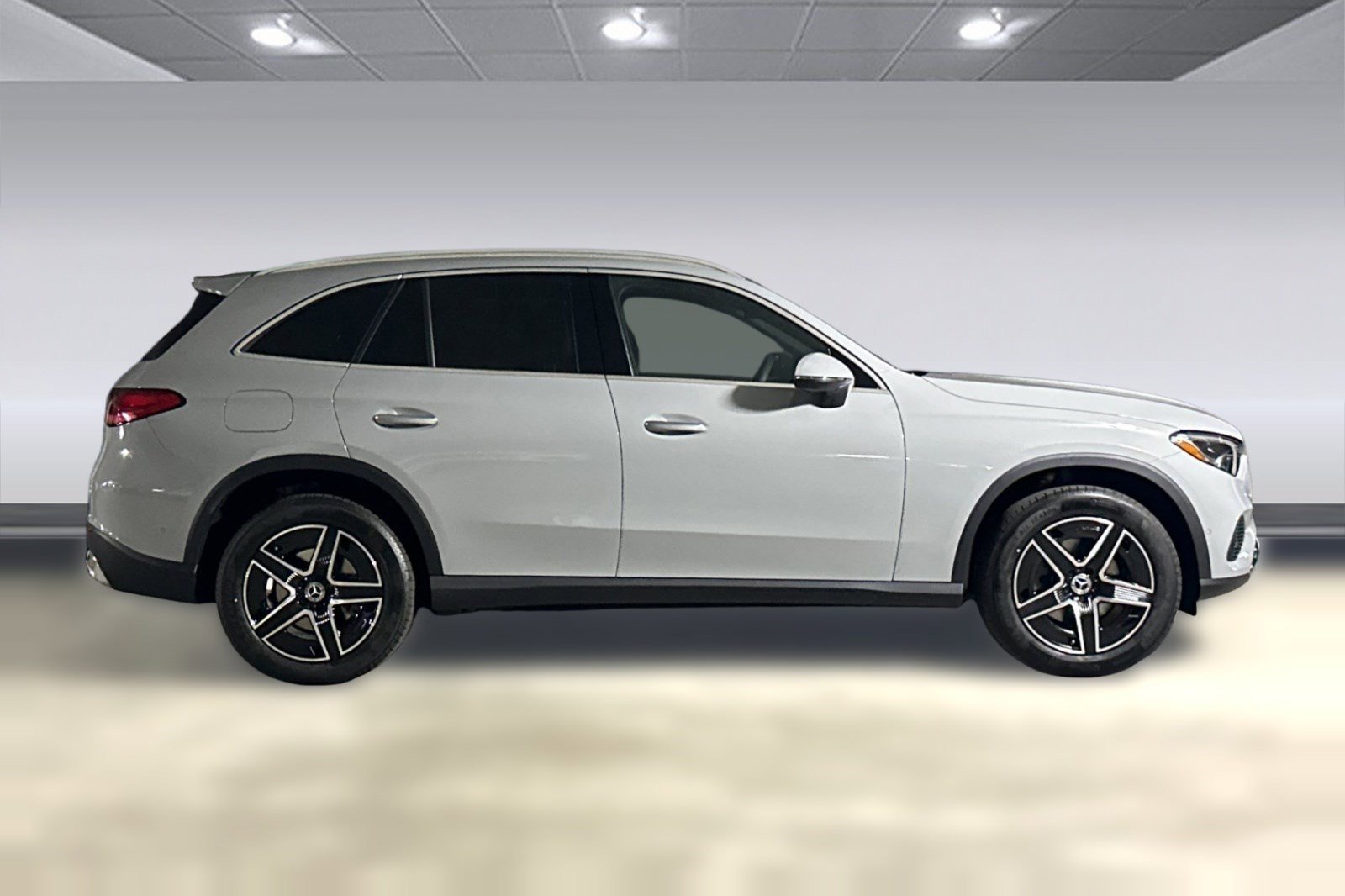 2026 Mercedes-Benz GLC 300 SUV photo 6