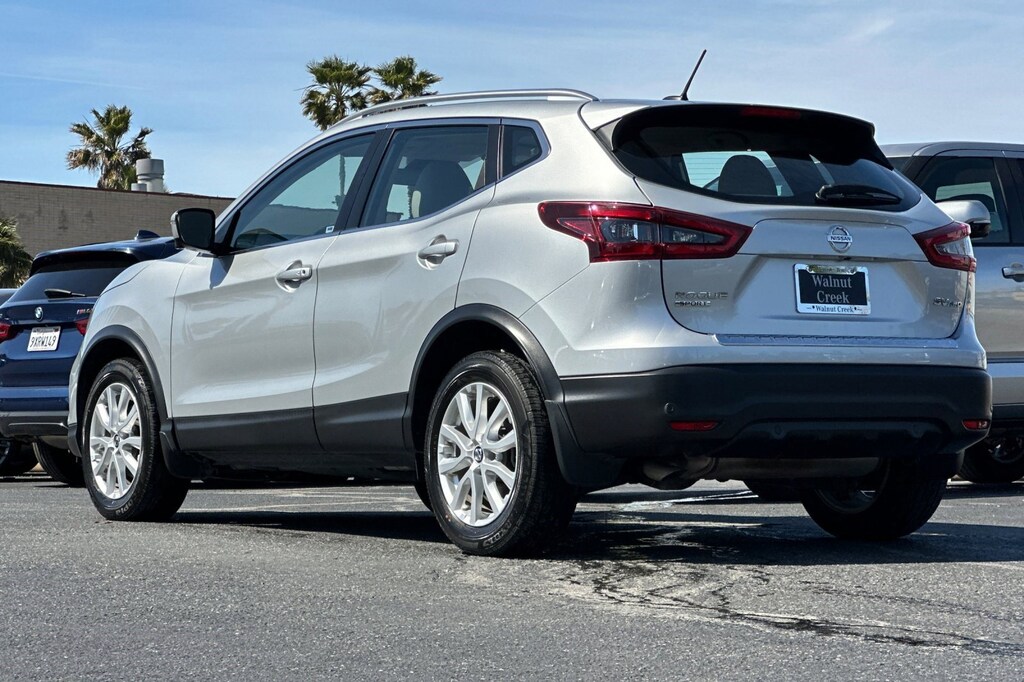 Used 2022 Nissan Rogue Sport AWD SV SUV