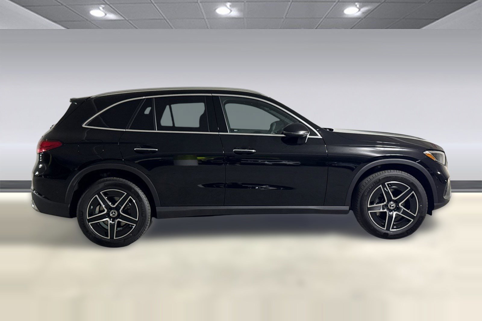 2026 Mercedes-Benz GLC 300 4MATIC SUV photo 3