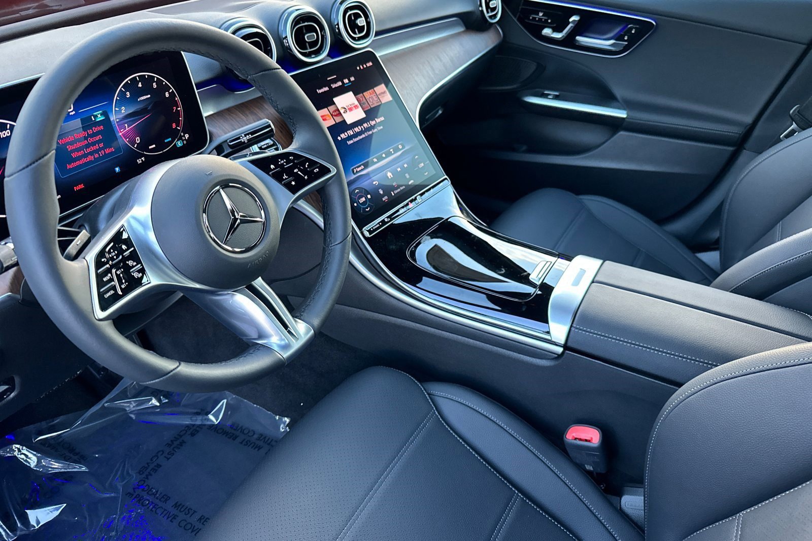 2025 Mercedes Benz C 300 Sedan photo 4