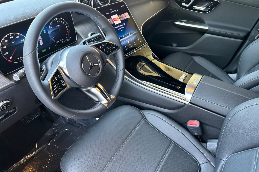 New 2025 Mercedes-Benz GLC 350e 4MATIC SUV