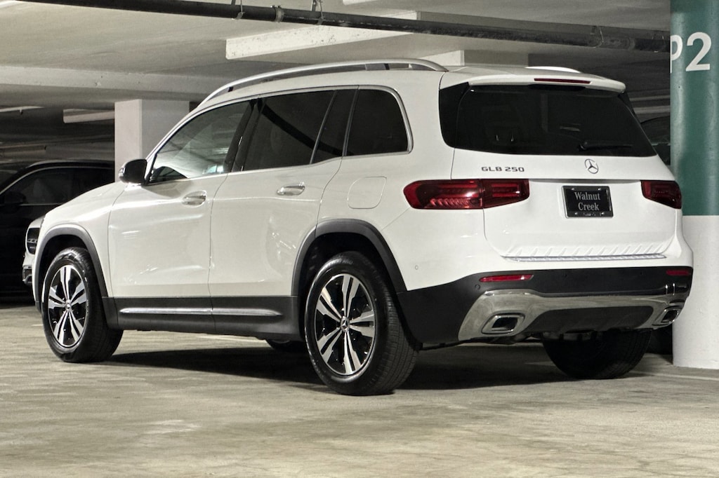New 2025 Mercedes-Benz GLB 250 SUV