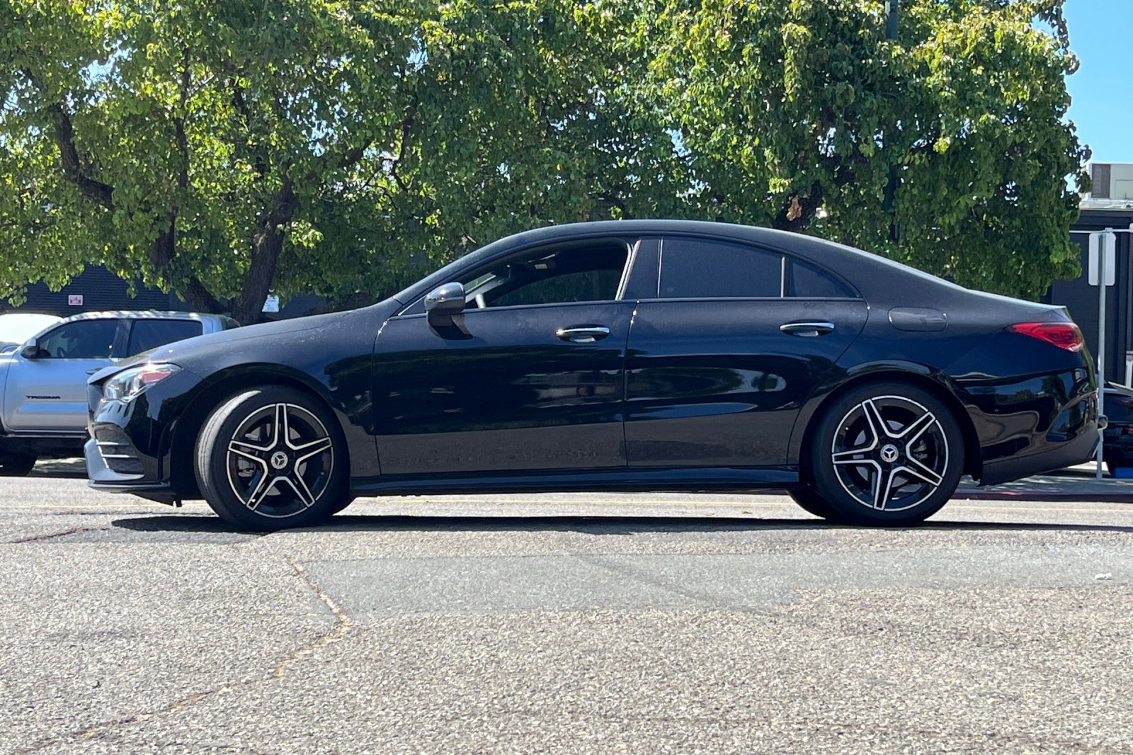 2022 Mercedes Benz CLA 250 photo 4