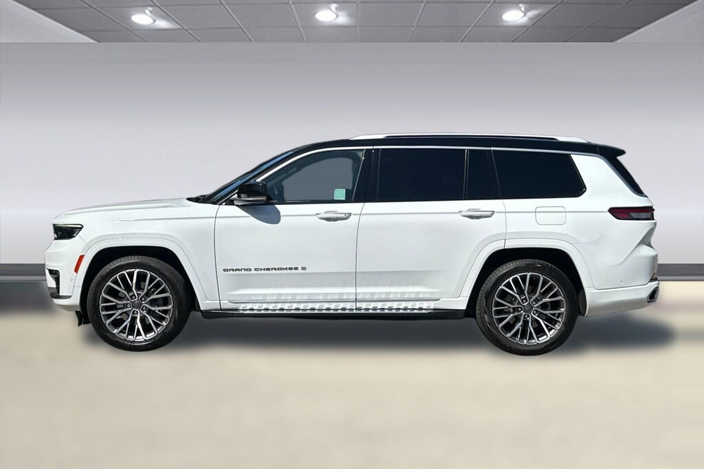Used 2022 Jeep Grand Cherokee L Summit Reserve 4x4 SUV