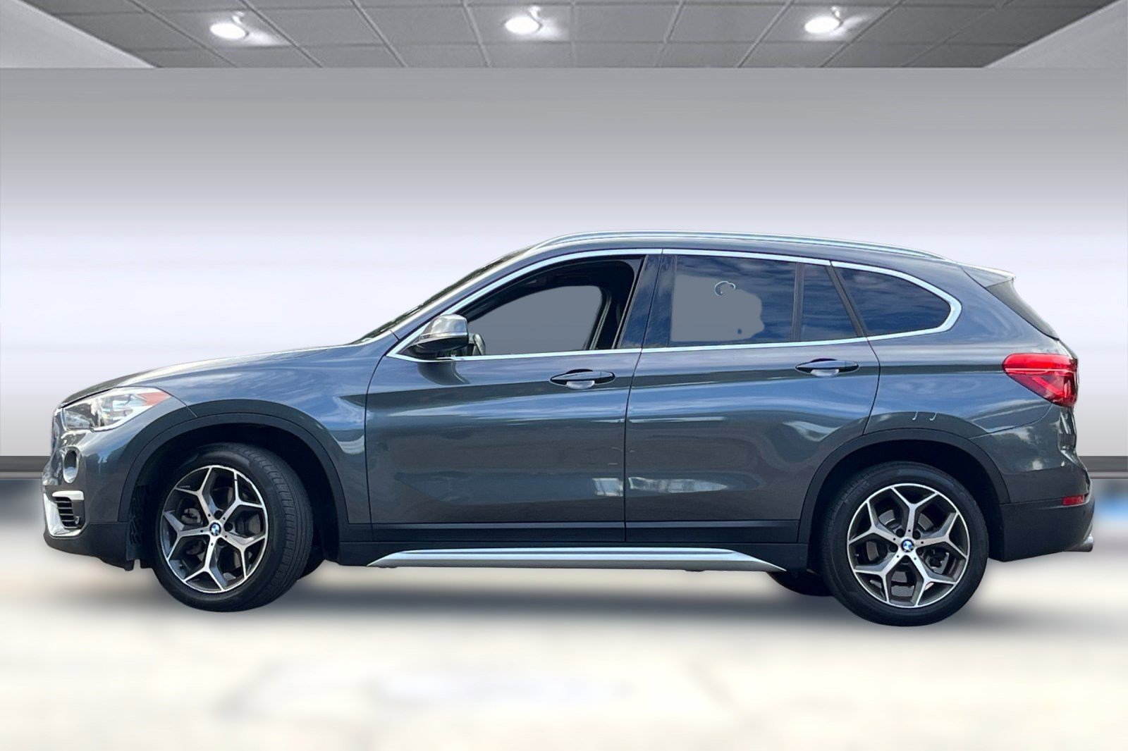 2019 Bmw X1 sDrive28i photo 2