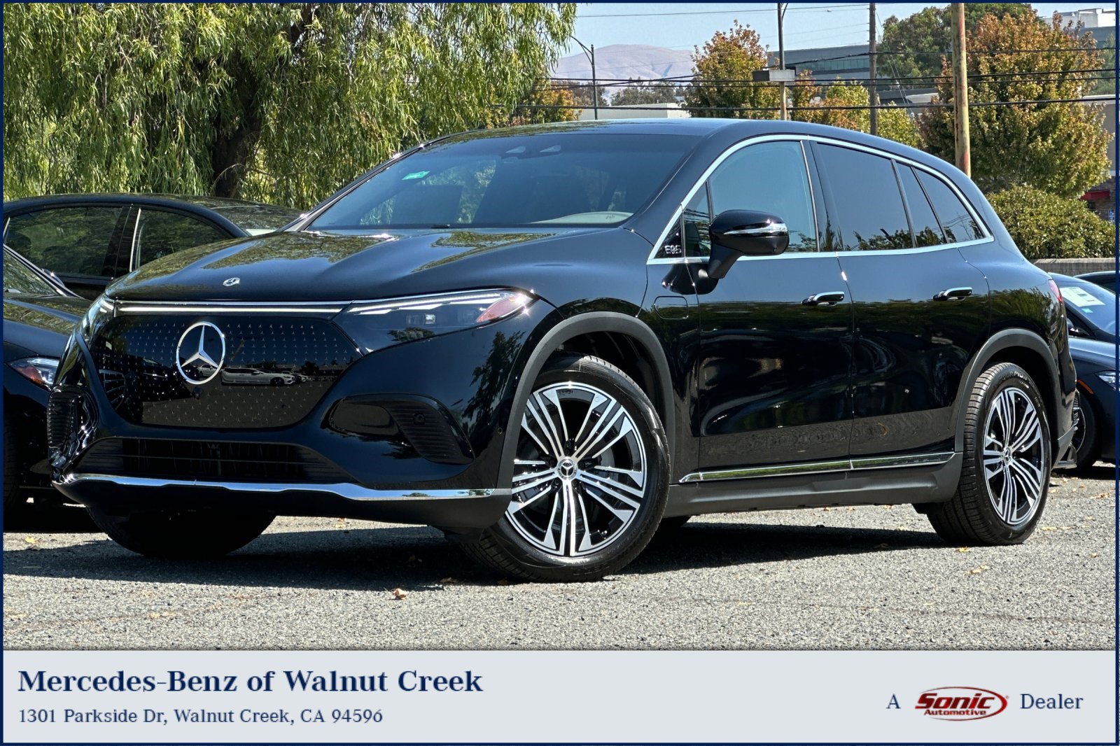 2026 Mercedes-Benz EQS SUV Base's photo