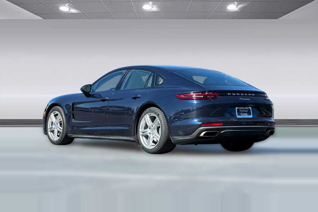 Used 2018 Porsche Panamera RWD Sedan
