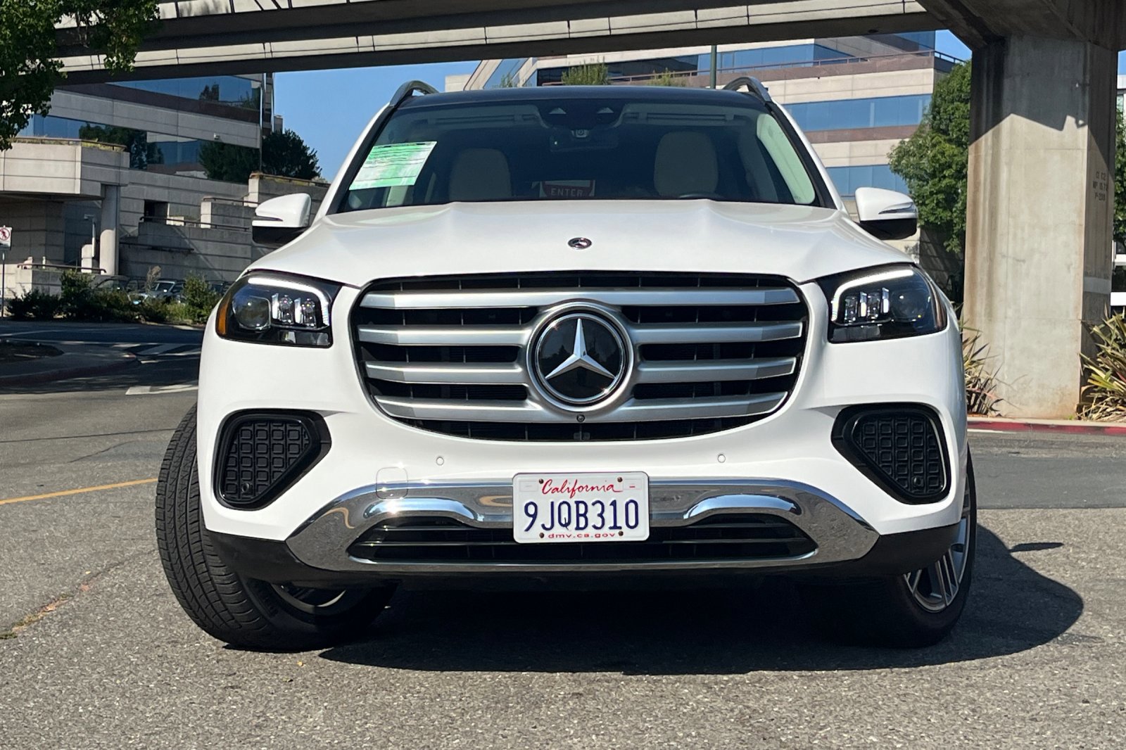 2024 Mercedes Benz GLS 450 4MATIC photo 4