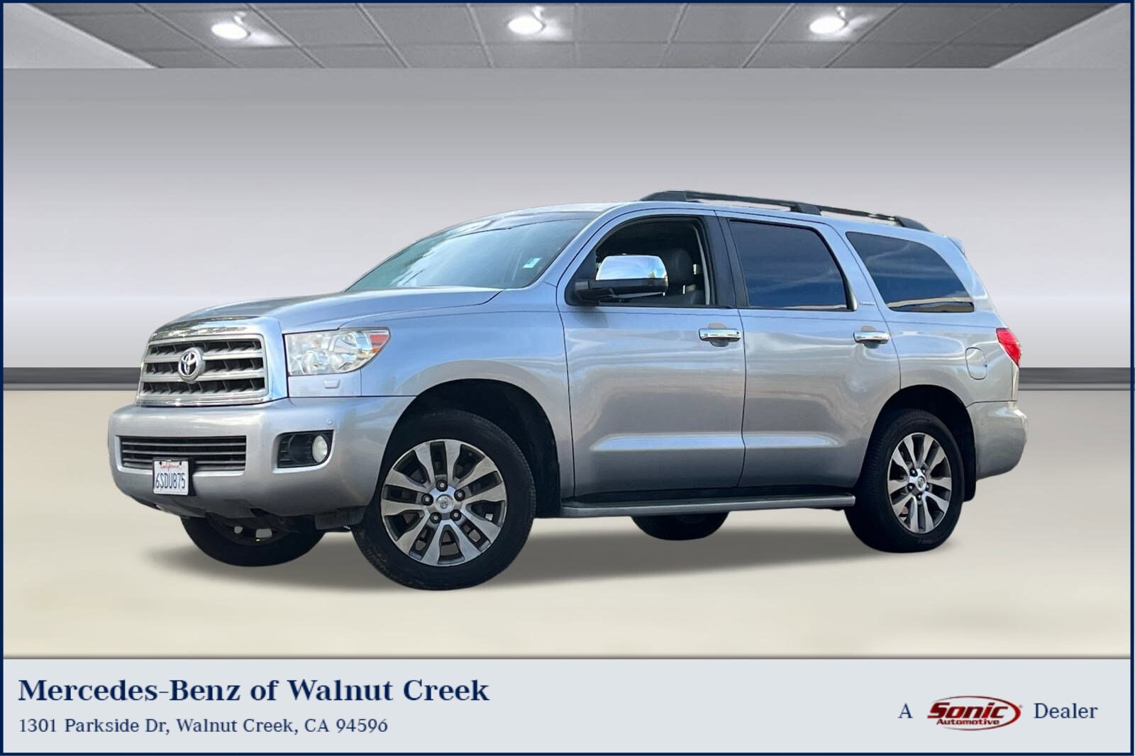 2011 Toyota Sequoia photo 2