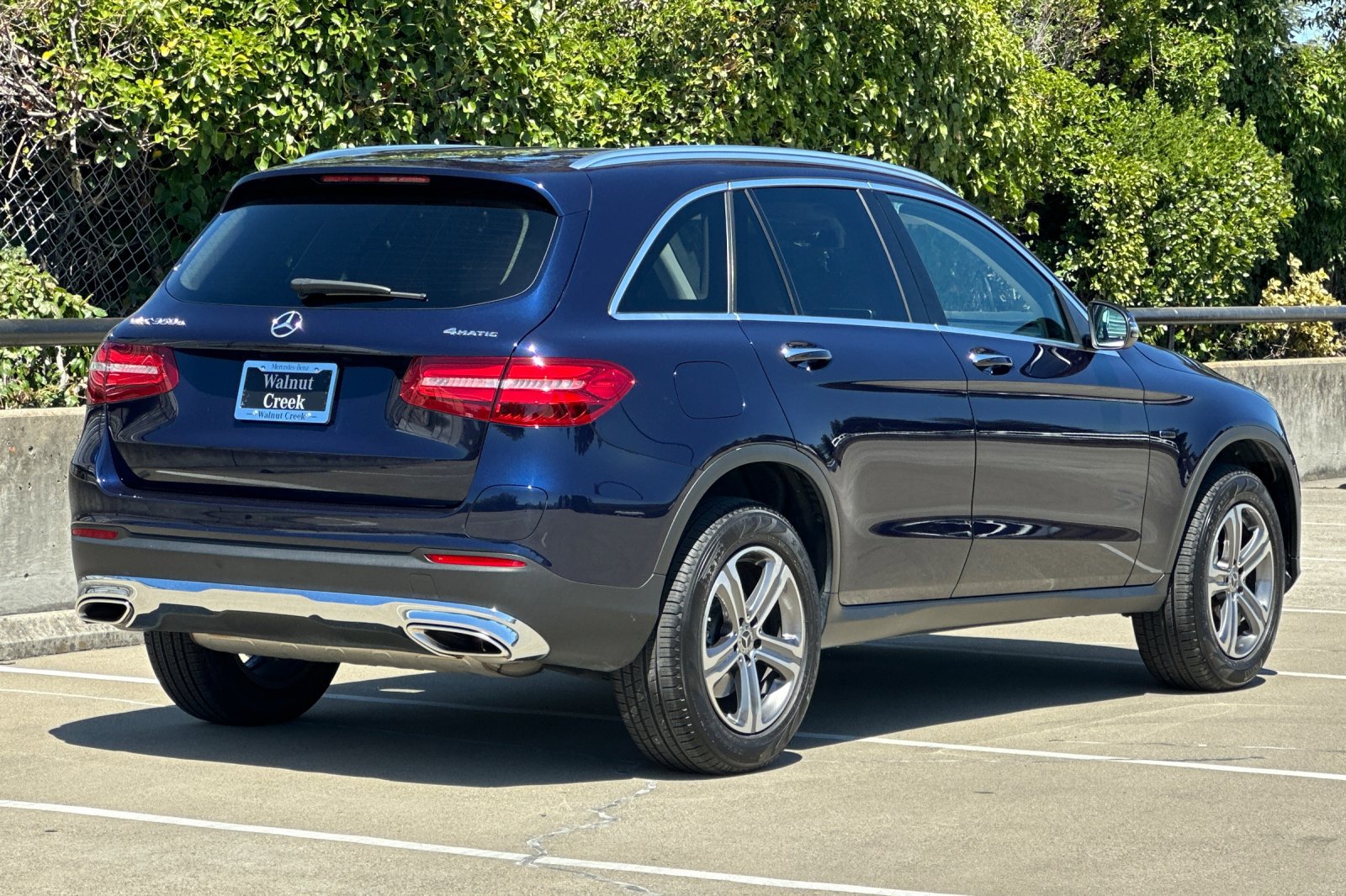 2019 Mercedes Benz GLC 350e 4MATIC photo 3