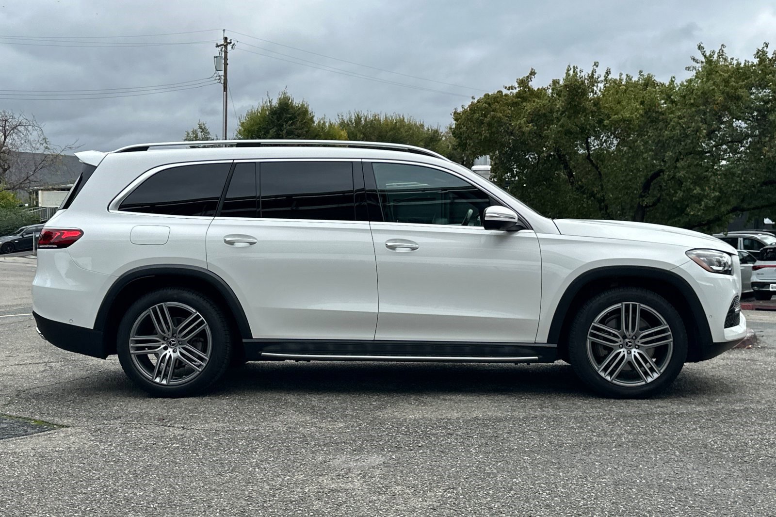 2021 Mercedes Benz GLS 450 4MATIC photo 2