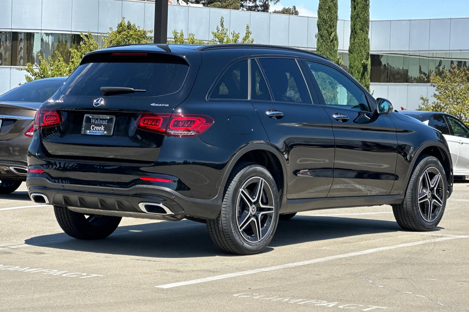 2022 Mercedes Benz GLC 300 4MATIC photo 3