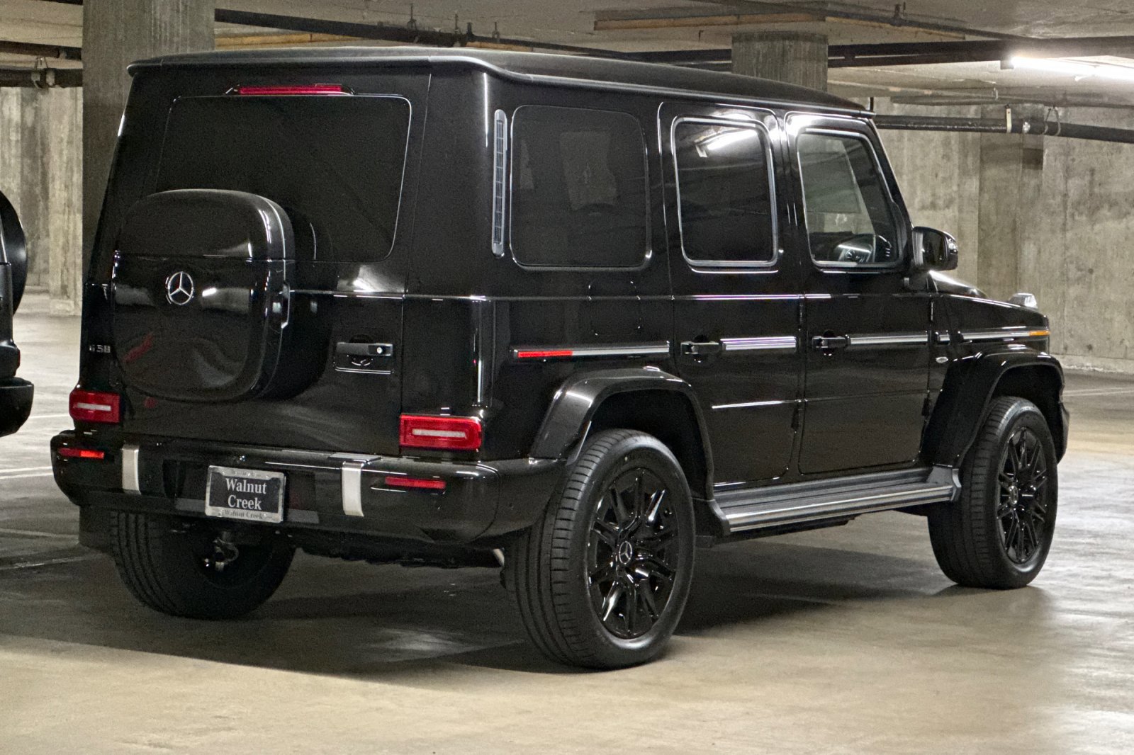 2025 Mercedes Benz G photo 4