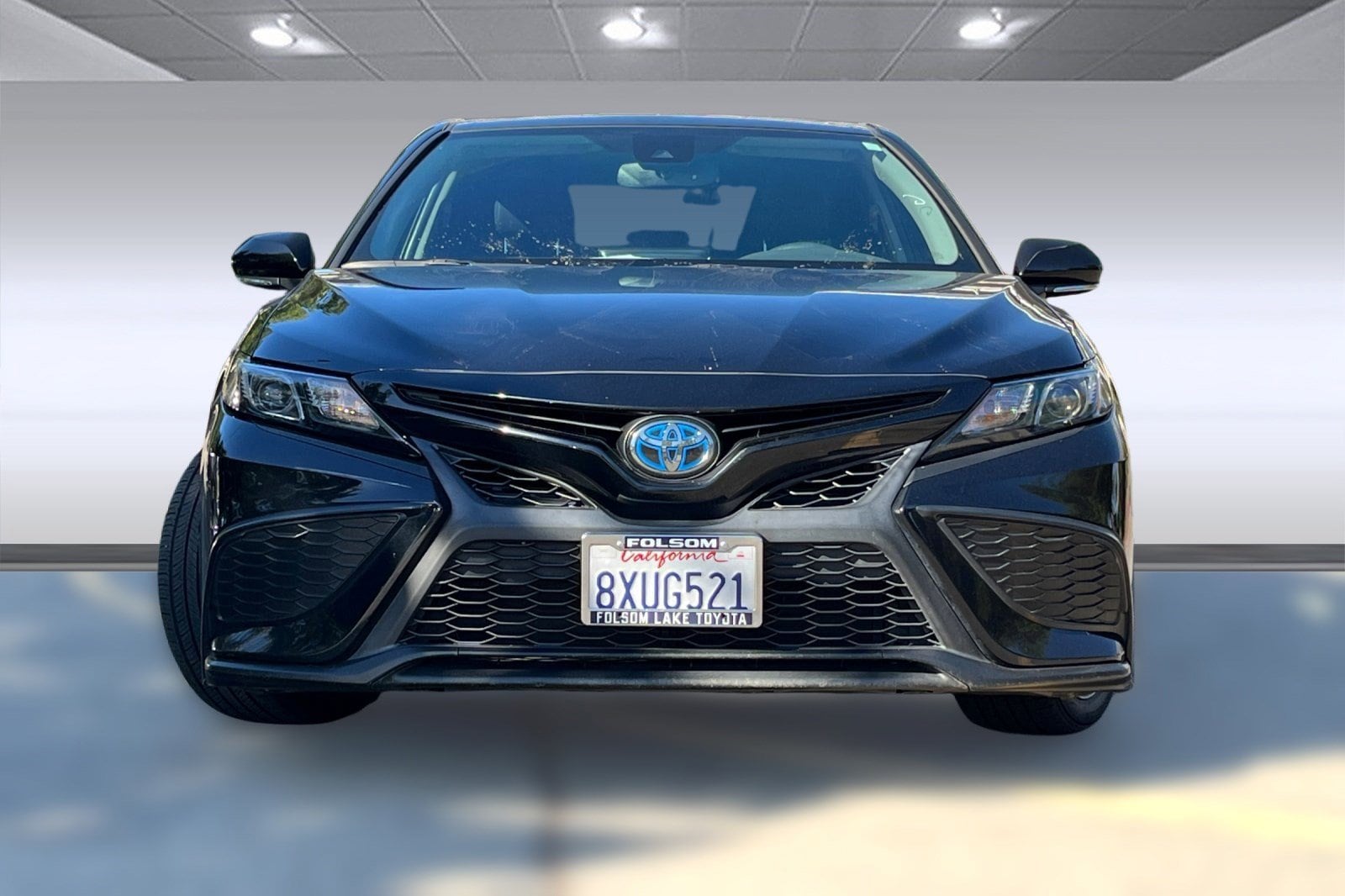 2021 Toyota Camry Hybrid SE photo 4