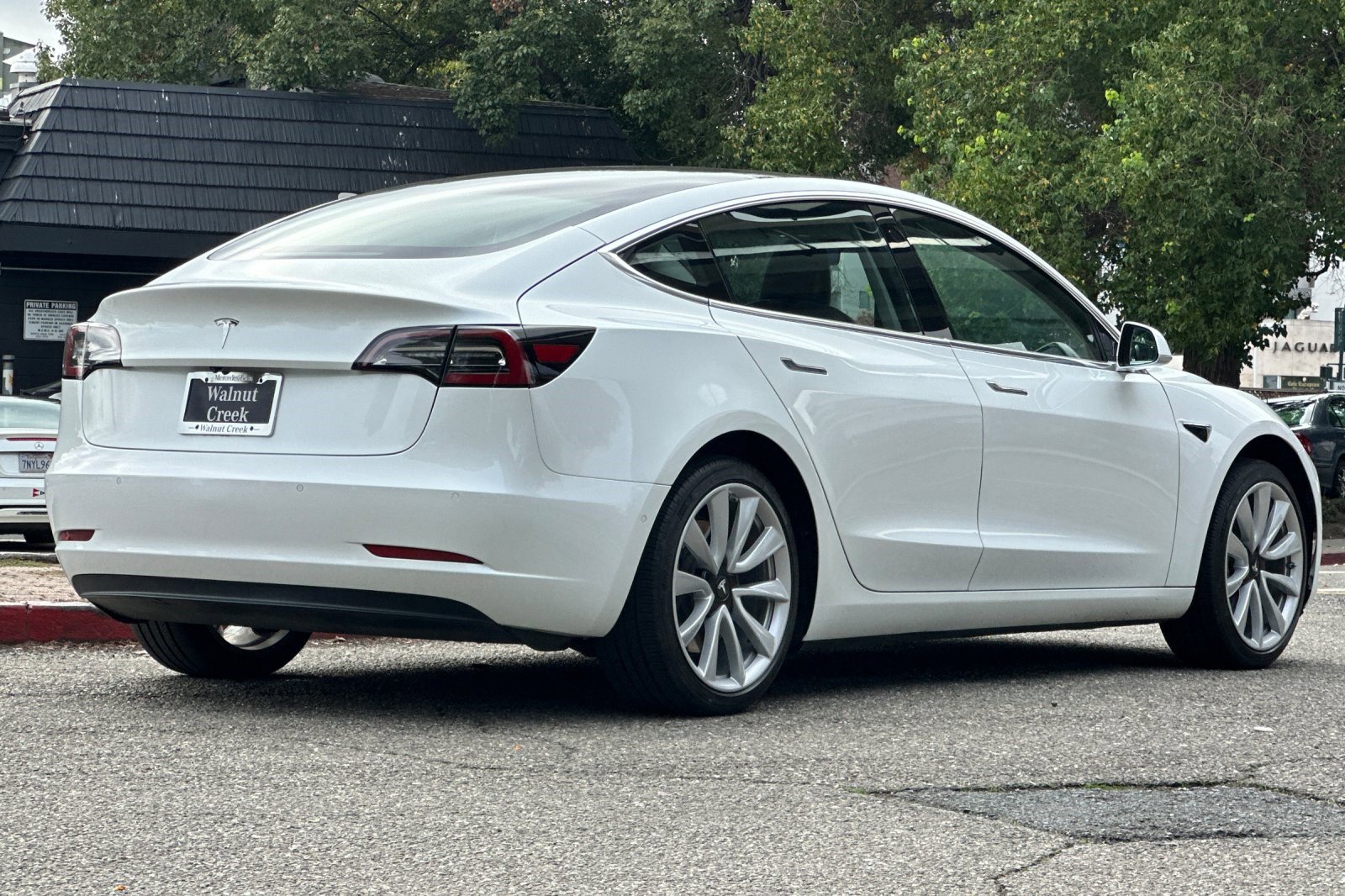 2018 Tesla Model 3 Long Range photo 2