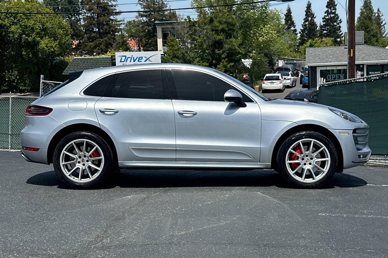 2015 Porsche Macan AWD 4dr Turbo photo 6