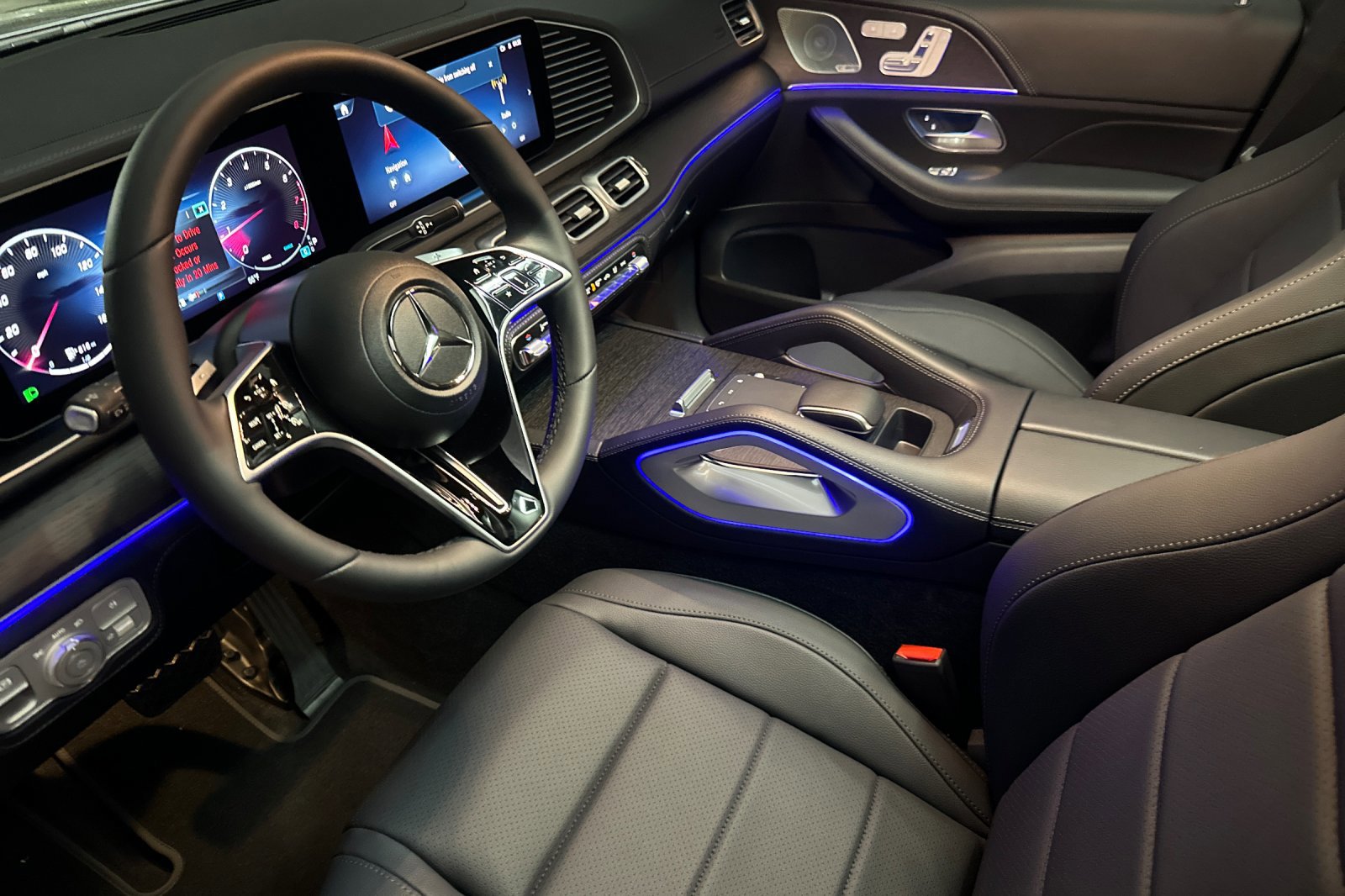 2025 Mercedes Benz GLE 350 4MATIC photo 3