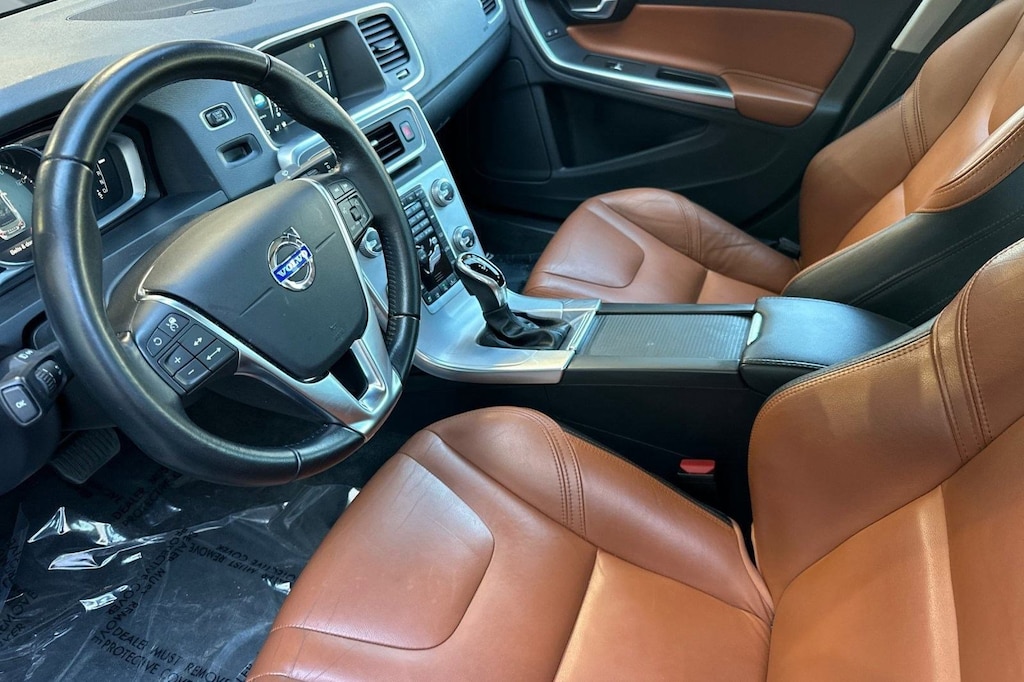 Used 2017 Volvo S60 T5 FWD Inscription Platinum Sedan