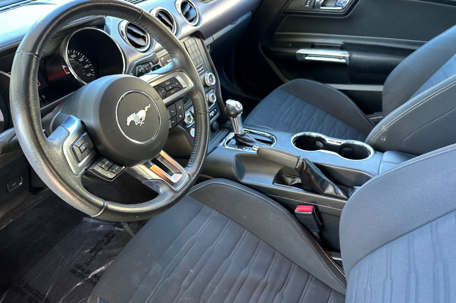 2015 Ford Mustang EcoBoost photo 4