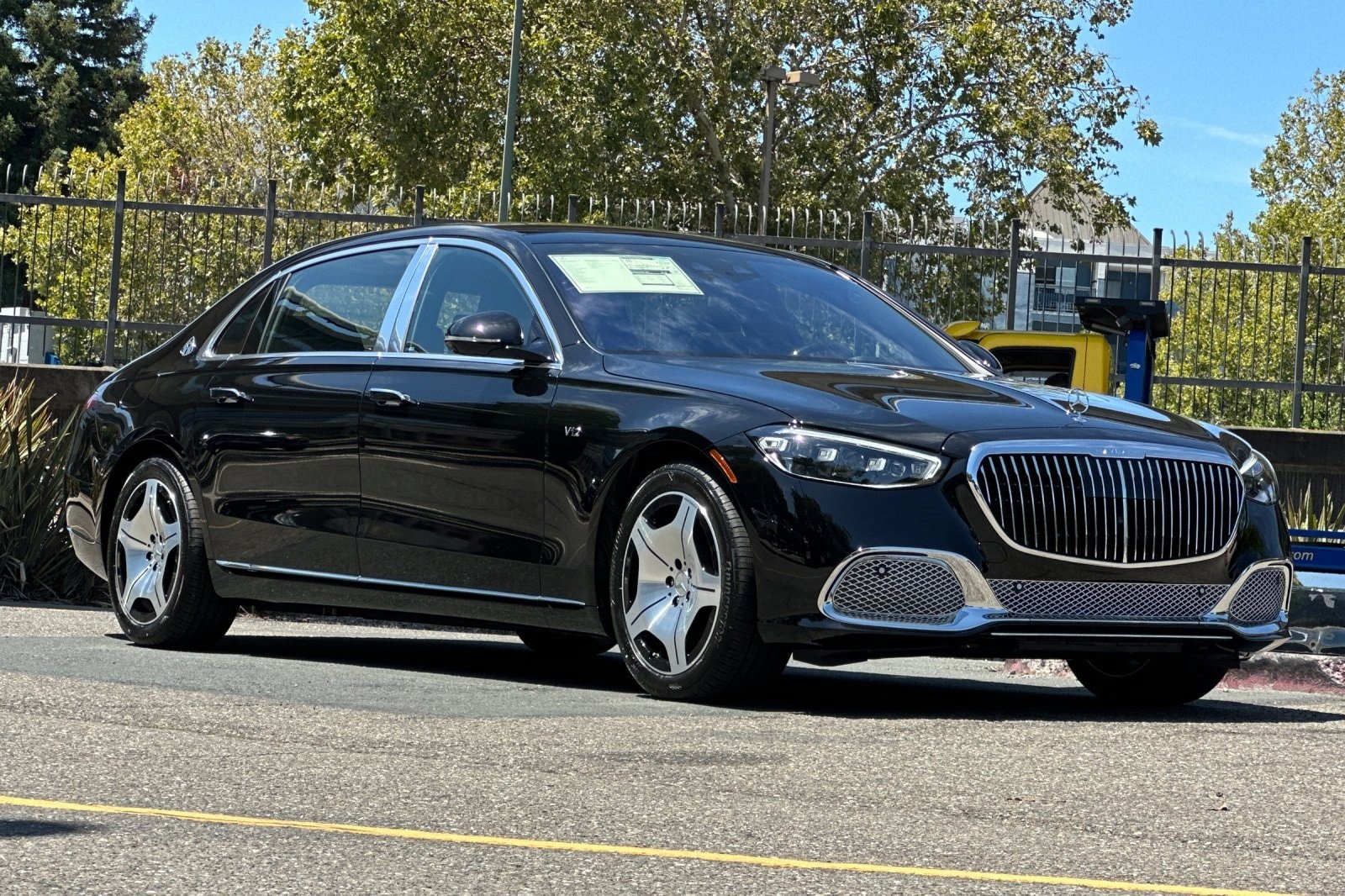 2026 Mercedes-Benz Maybach S 680 4MATIC Sedan