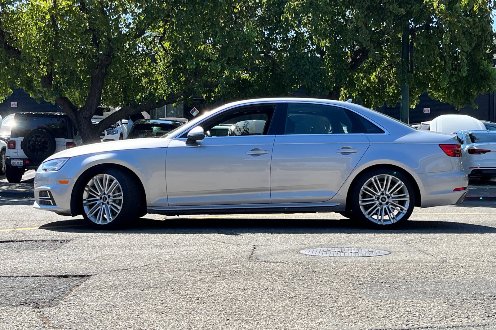 2017 Audi A4 TFSI Premium Plus Quattro photo 2