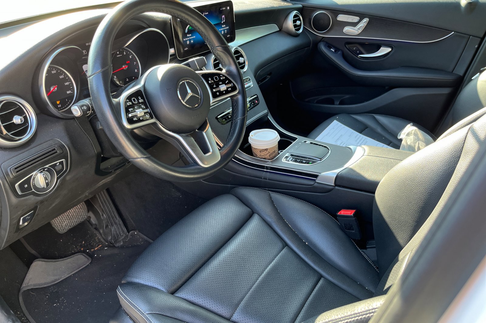 2022 Mercedes Benz GLC 300 4MATIC photo 2