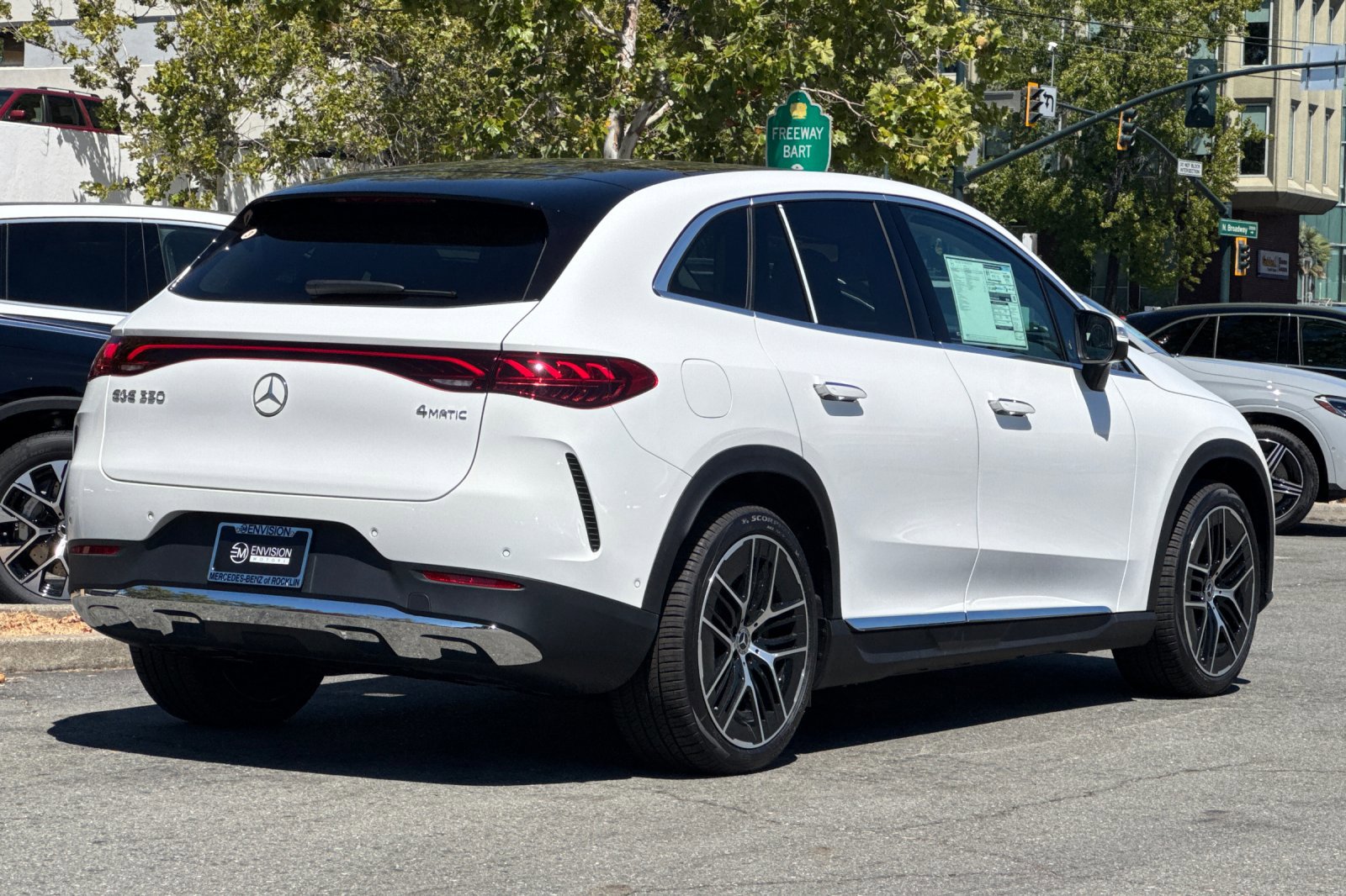 2025 Mercedes Benz 350 4MATIC photo 3
