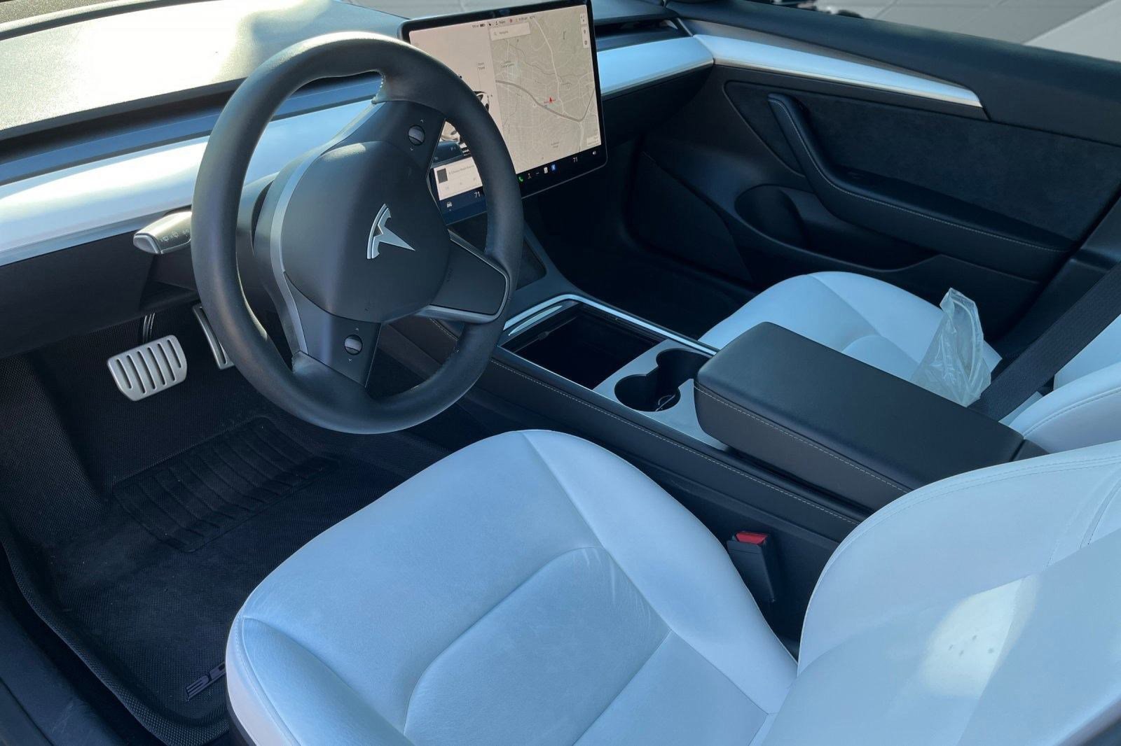 2021 Tesla Model 3 Performance photo 3
