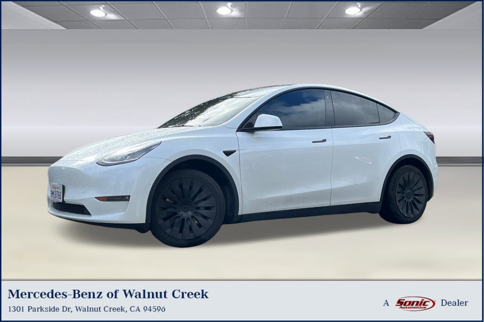 2021 Tesla Model Y Long Range photo 2