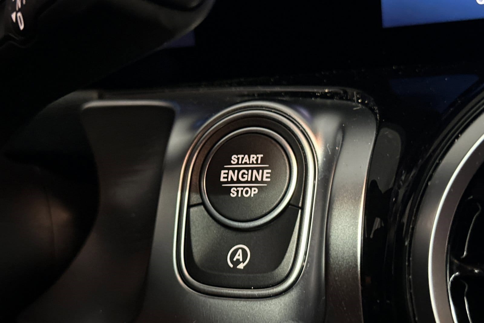 2026 Mercedes-Benz GLB GLB 250 - Photo 27