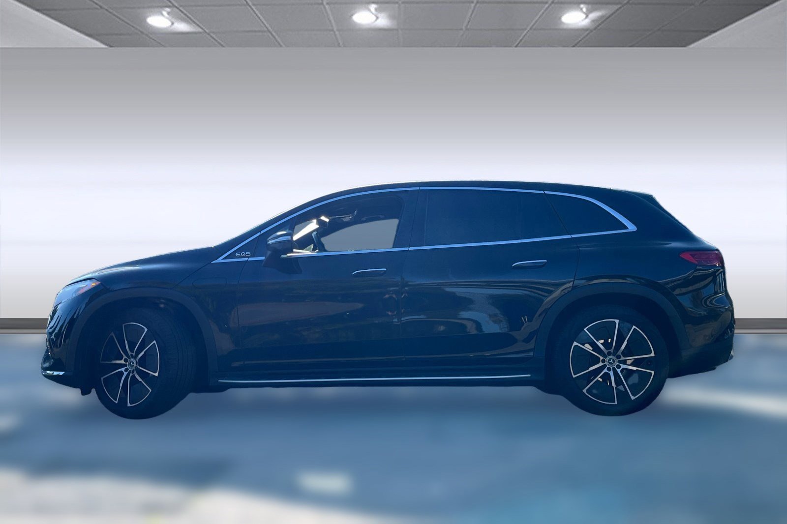 2023 Mercedes Benz EQS SUV 450 photo 2