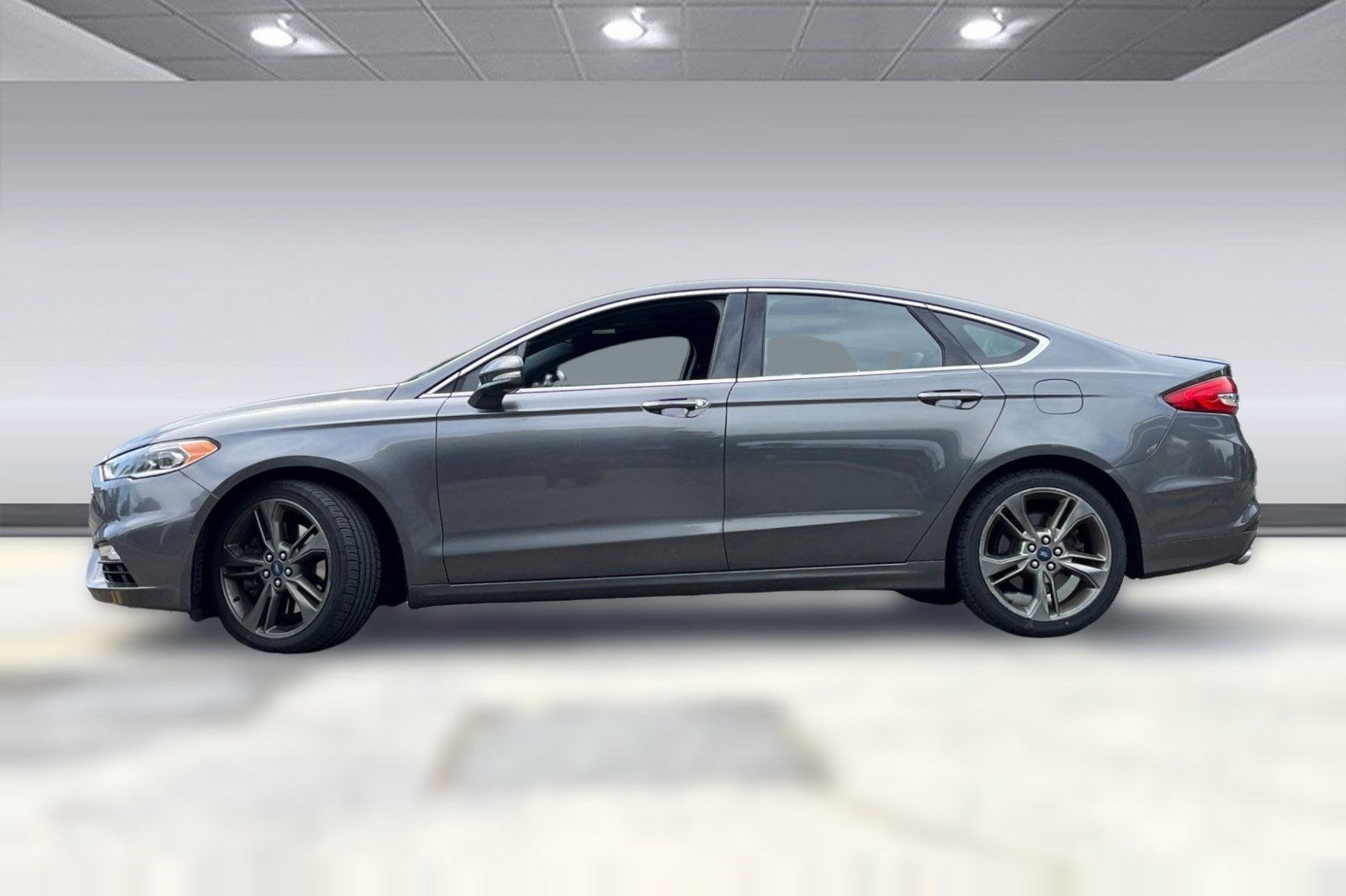 2018 Ford Fusion Sport AWD photo 2