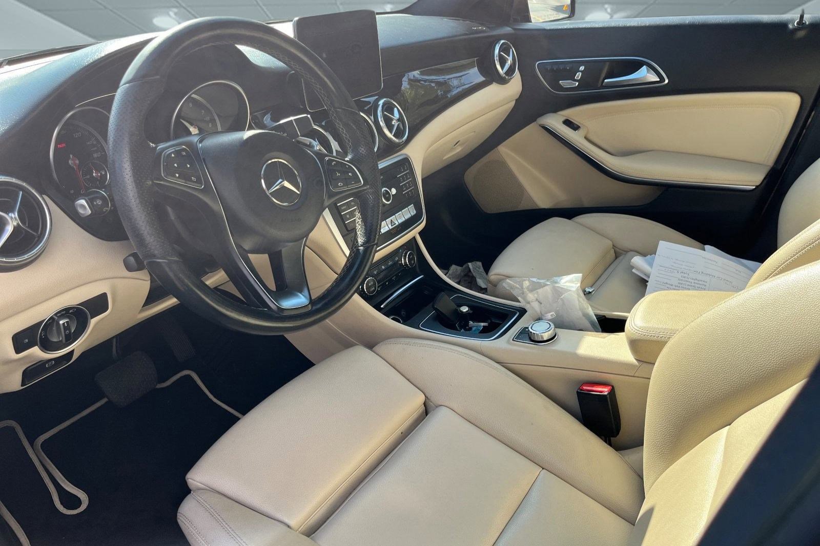 2019 Mercedes Benz CLA 250 photo 3