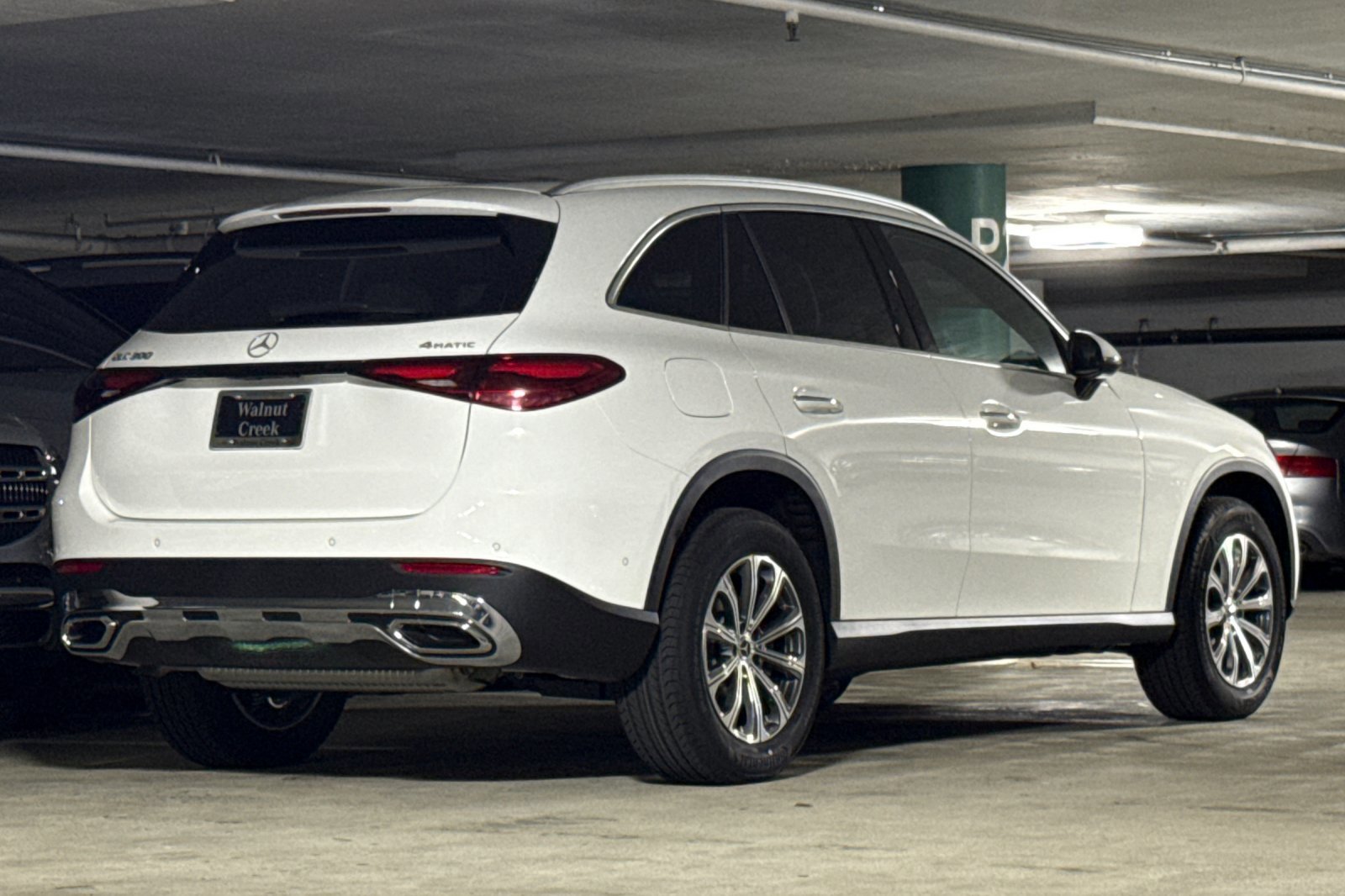 2026 Mercedes Benz GLC 300 4MATIC photo 2