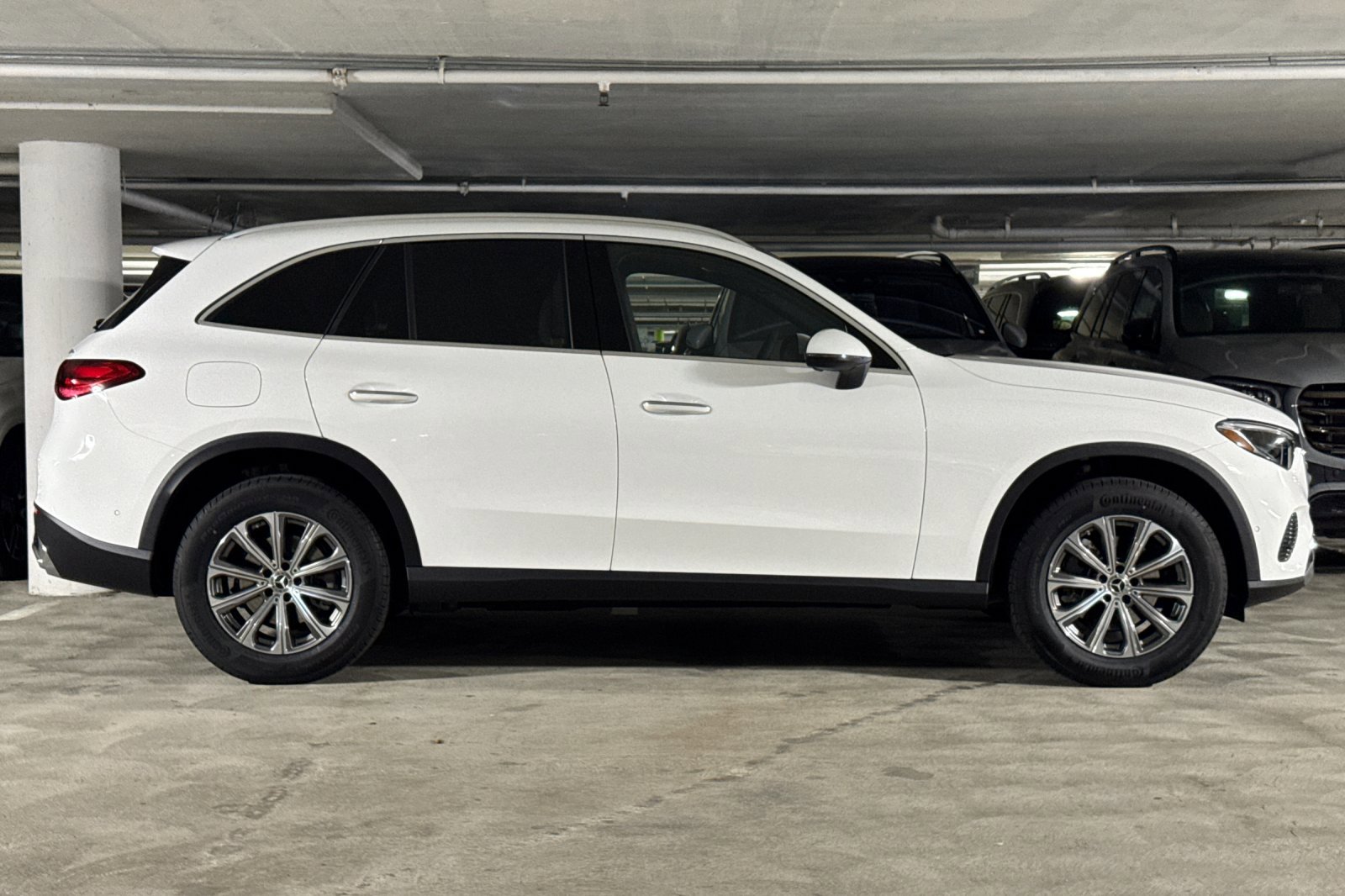 2026 Mercedes Benz GLC 300 4MATIC photo 2